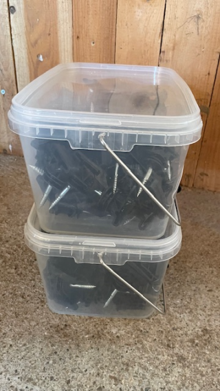 "Starter Box", Weidezaunband & Seilisolatoren + Einschrauber + Box
